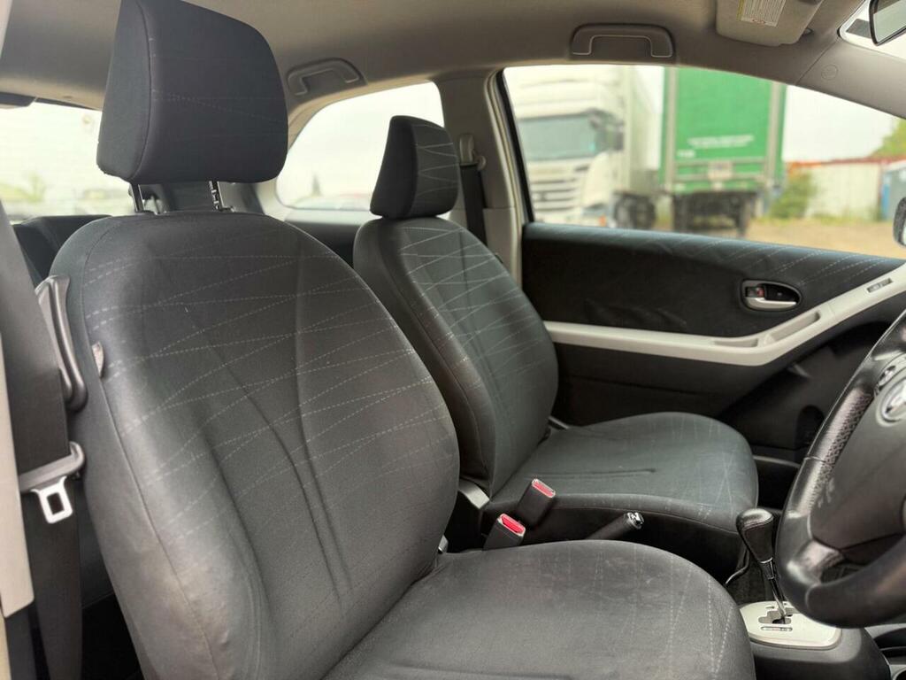 Toyota Yaris 1.3 Sr Multimode Silver #25