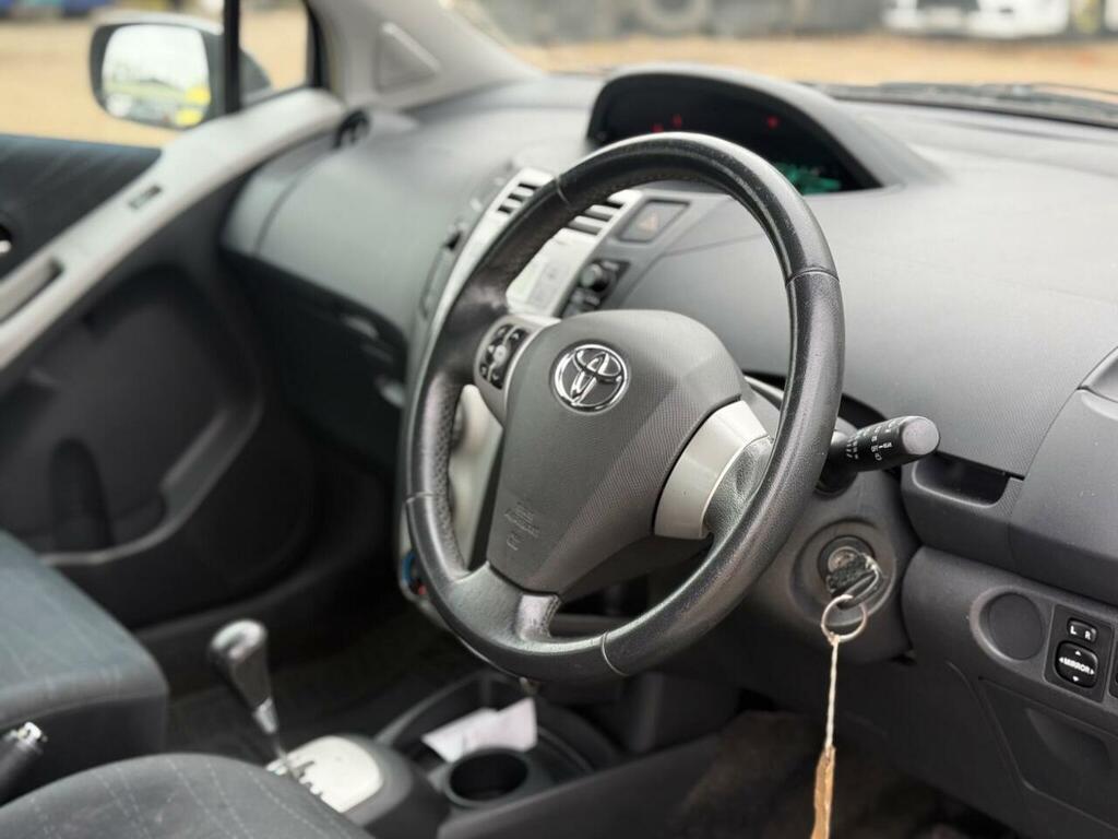 Toyota Yaris 1.3 Sr Multimode Silver #45