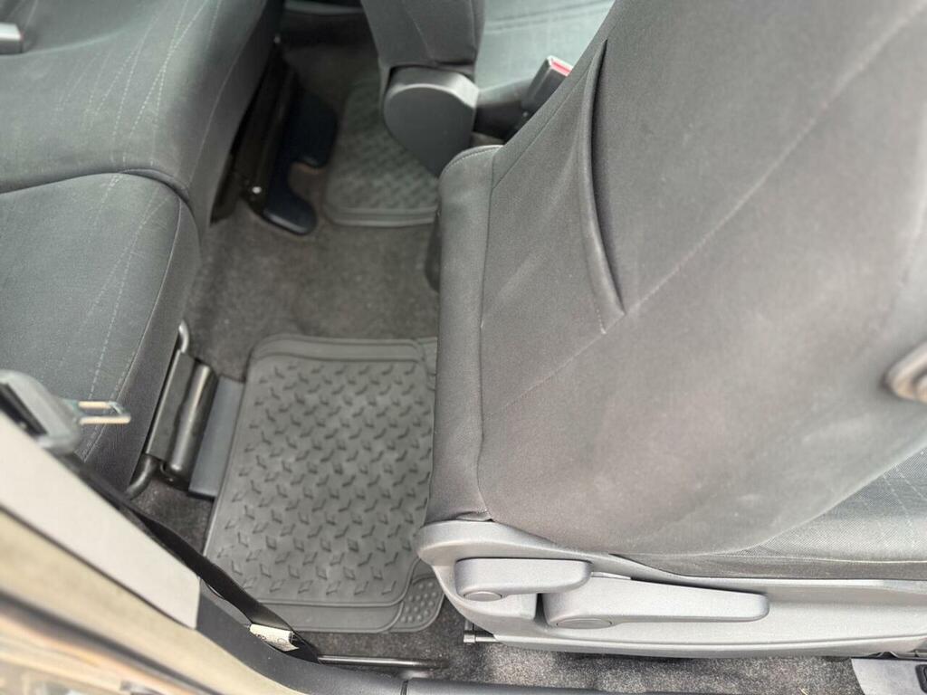 Toyota Yaris 1.3 Sr Multimode Silver #31