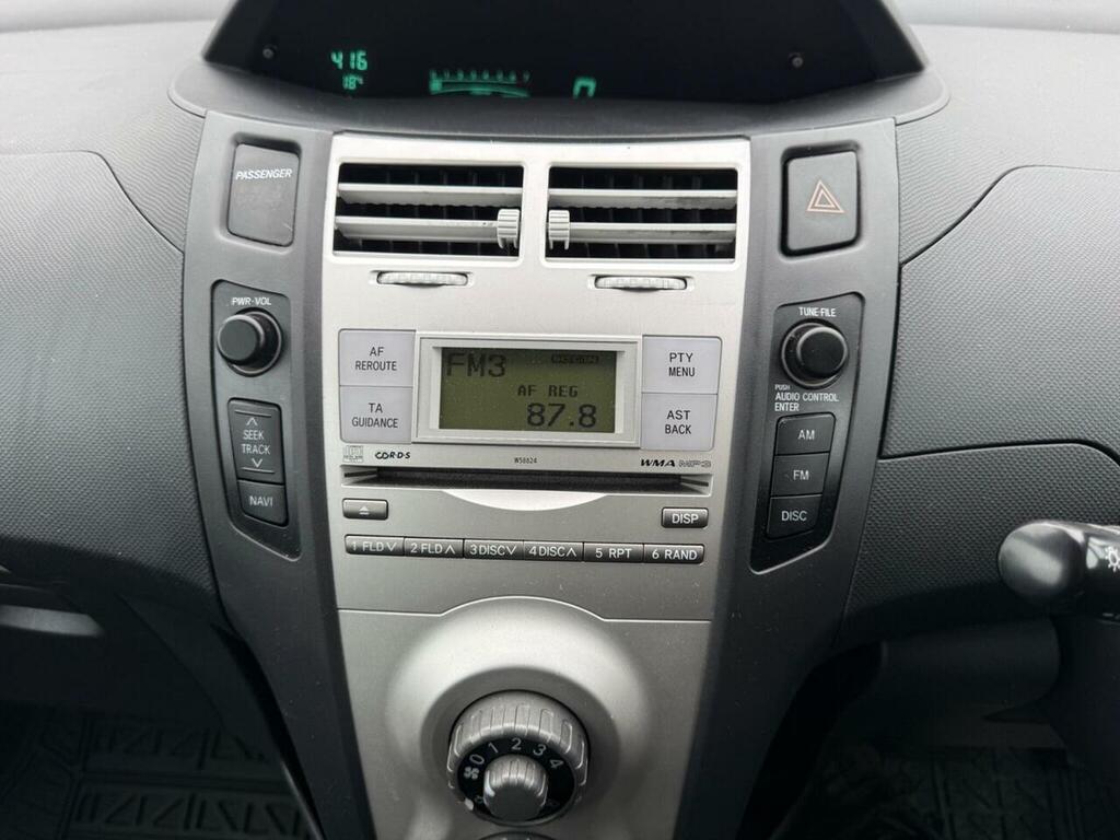 Toyota Yaris 1.3 Sr Multimode Silver #43