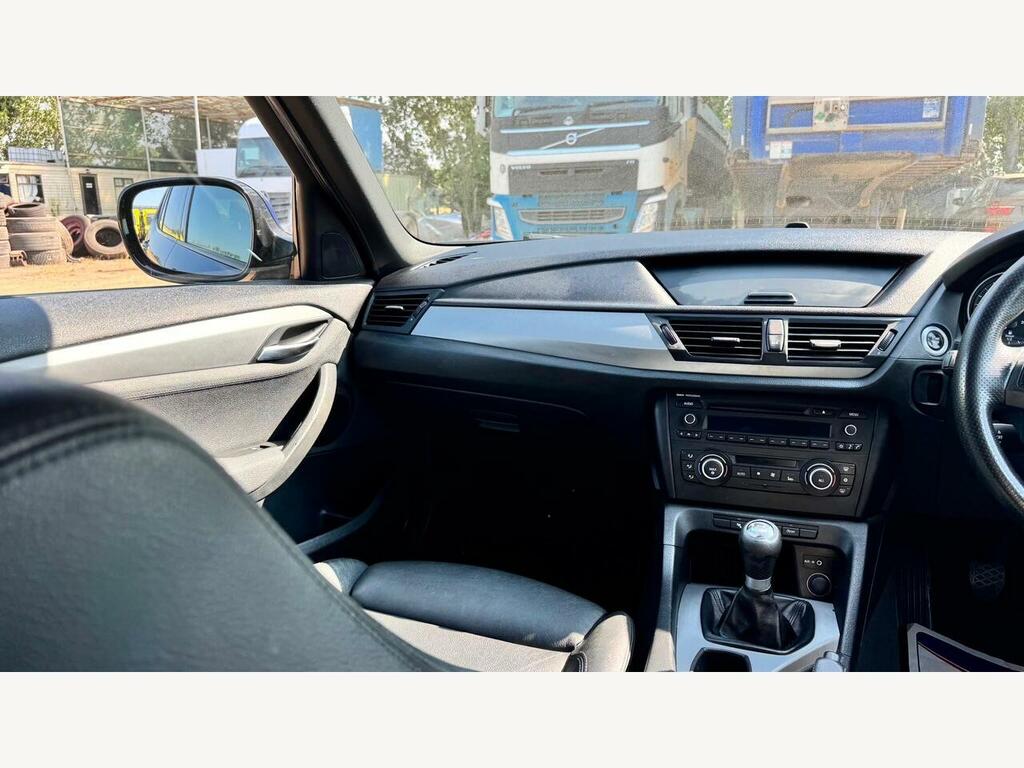 BMW X1 2.0 18D Se Xdrive Black #28