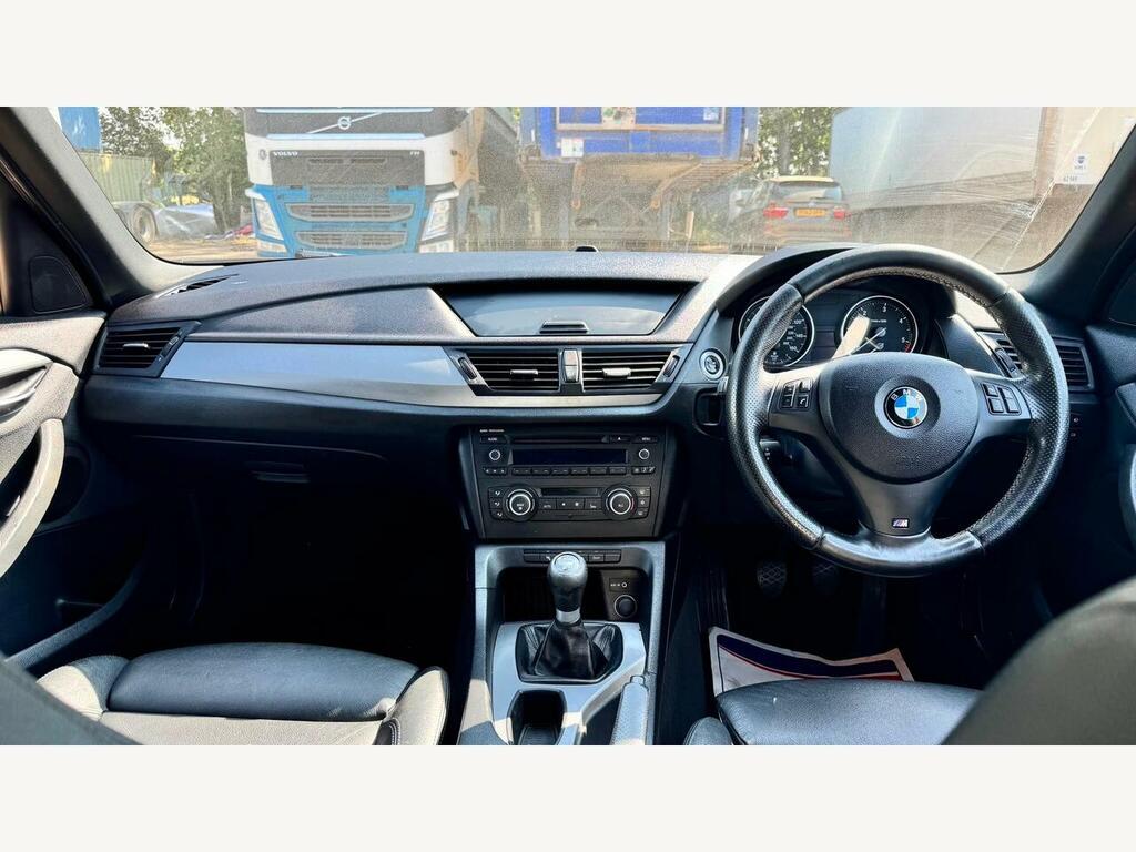 BMW X1 2.0 18D Se Xdrive Black #27