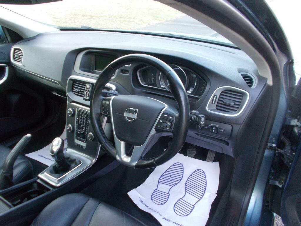 Volvo V40 Hatchback Blue #14