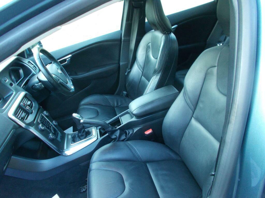 Volvo V40 Hatchback Blue #25