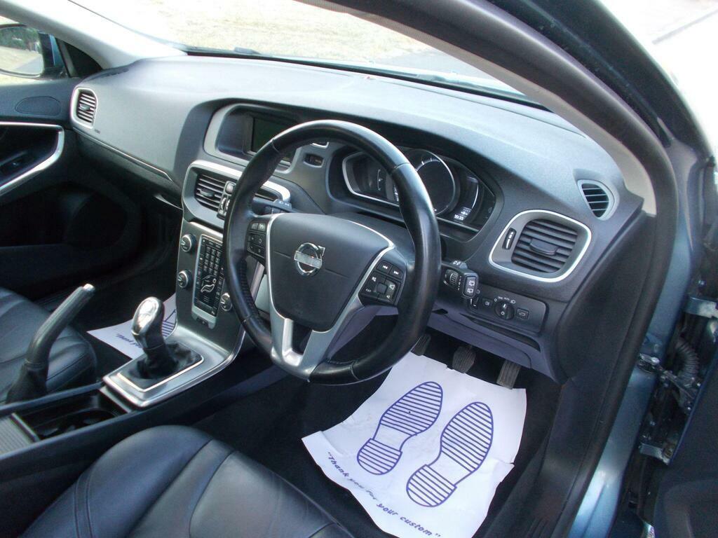Volvo V40 Hatchback Blue #21