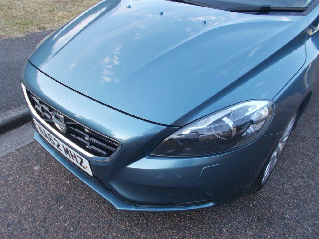 Volvo V40 Hatchback Blue #40