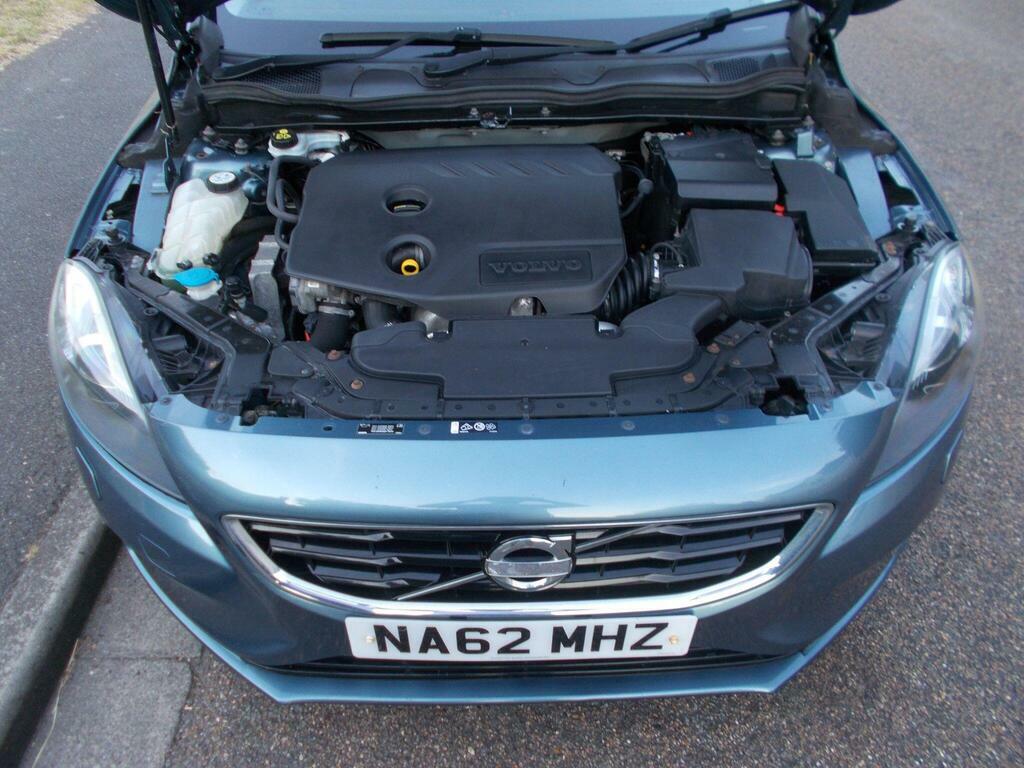 Volvo V40 Hatchback Blue #10