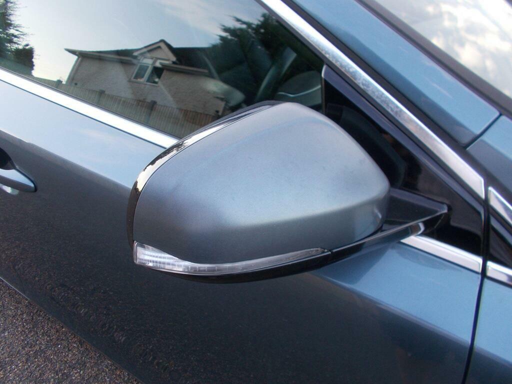 Volvo V40 Hatchback Blue #23