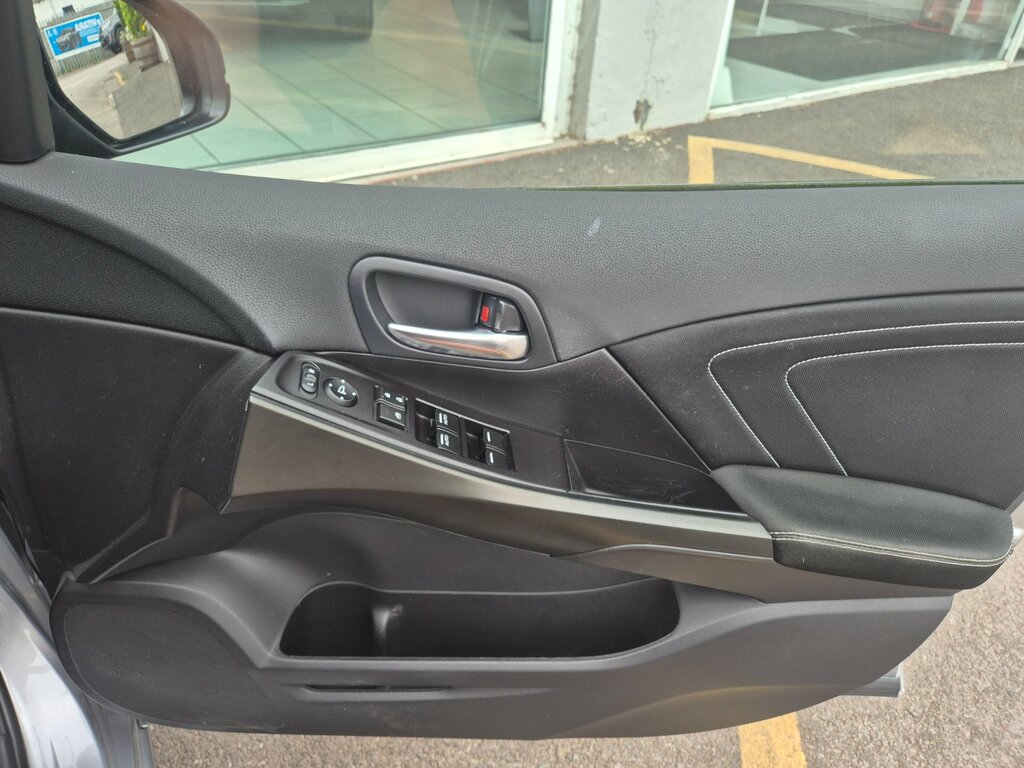 Honda Civic Civic I-vtec Se Navi White #14