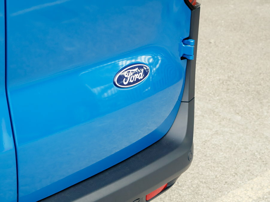 Ford Transit Courier 100Kw 43Kwh Limited Van FG25BMZ Blue #6