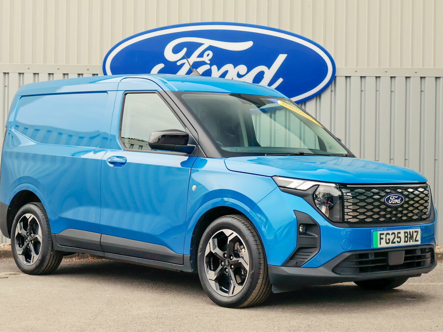 Ford Transit Courier 100Kw 43Kwh Limited Van Blue