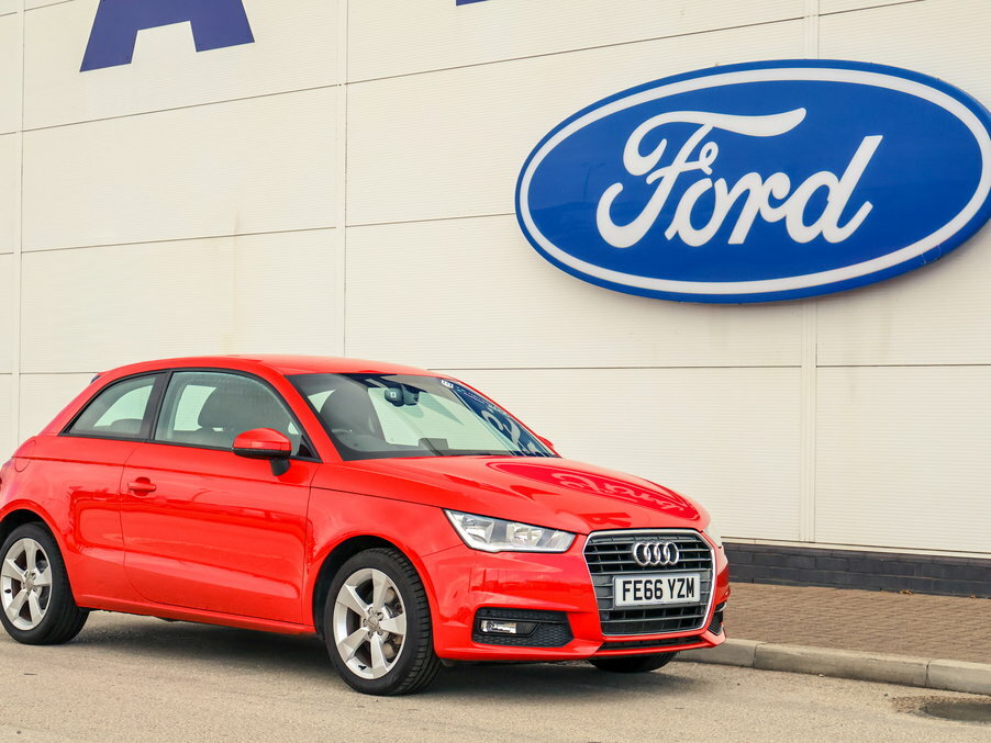 Audi A1 1.4 Tfsi Sport S Tronic Red