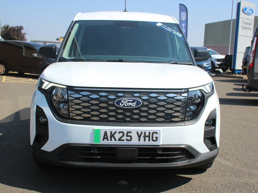 Ford Transit Courier 1.0 Ecoboost Trend Van 6 Speed AK25YHG White #2
