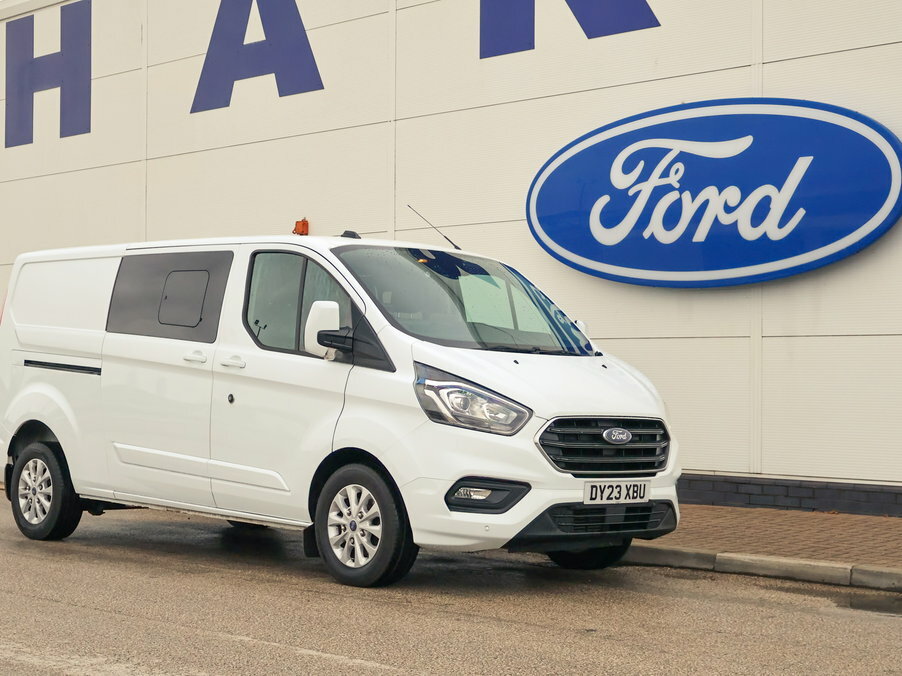 Ford Transit Custom 2.0 Ecoblue 130Ps Low Roof D Cab Limited Van White