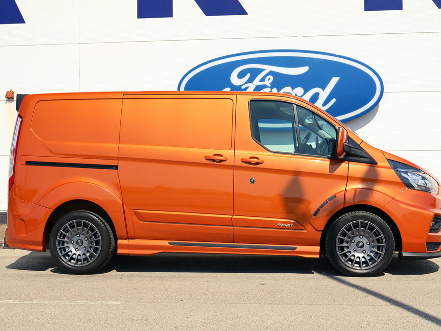 Ford Transit Custom 2.0 Ecoblue 170Ps Low Roof Limited Van ST73KHL Orange