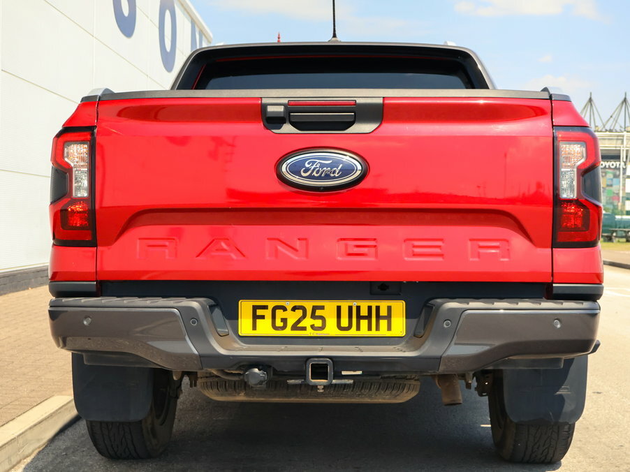 Ford Ranger Pick Up D Cab Wildtrak 2.3 Ecoboost Phev 281 FG25UHH Red #5