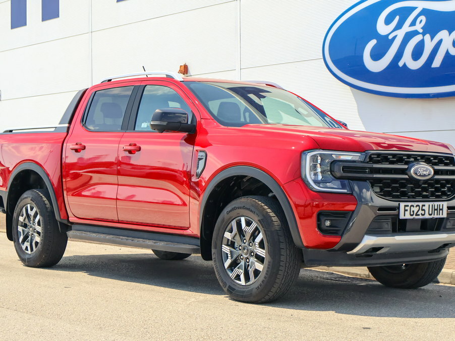 Ford Ranger Pick Up D Cab Wildtrak 2.3 Ecoboost Phev 281 FG25UHH Red #2