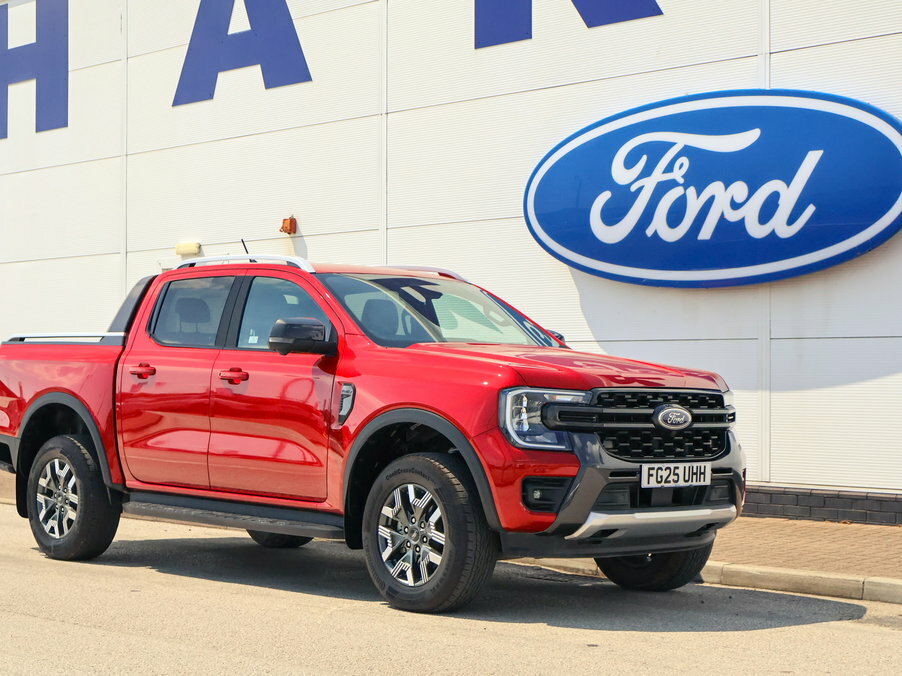 Ford Ranger Pick Up D Cab Wildtrak 2.3 Ecoboost Phev 281 Red