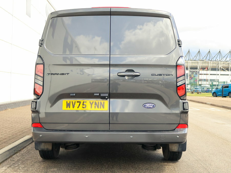 Ford Transit Custom 2.0 Ecoblue 136Ps H1 Van Limited WV75YNN Grey #5