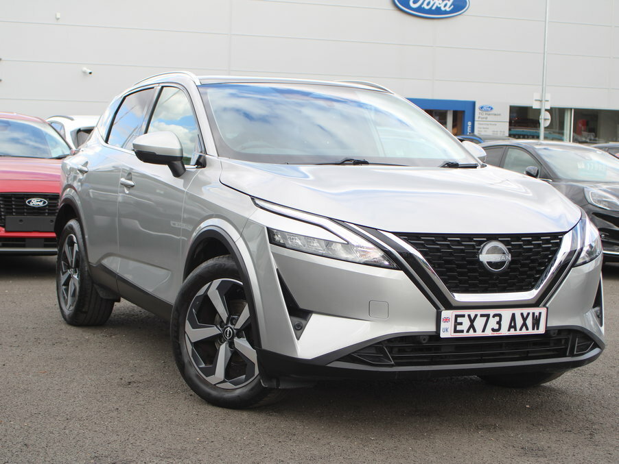 Nissan Qashqai 1.3 Dig-t Mh N-connecta Glass Roof Silver