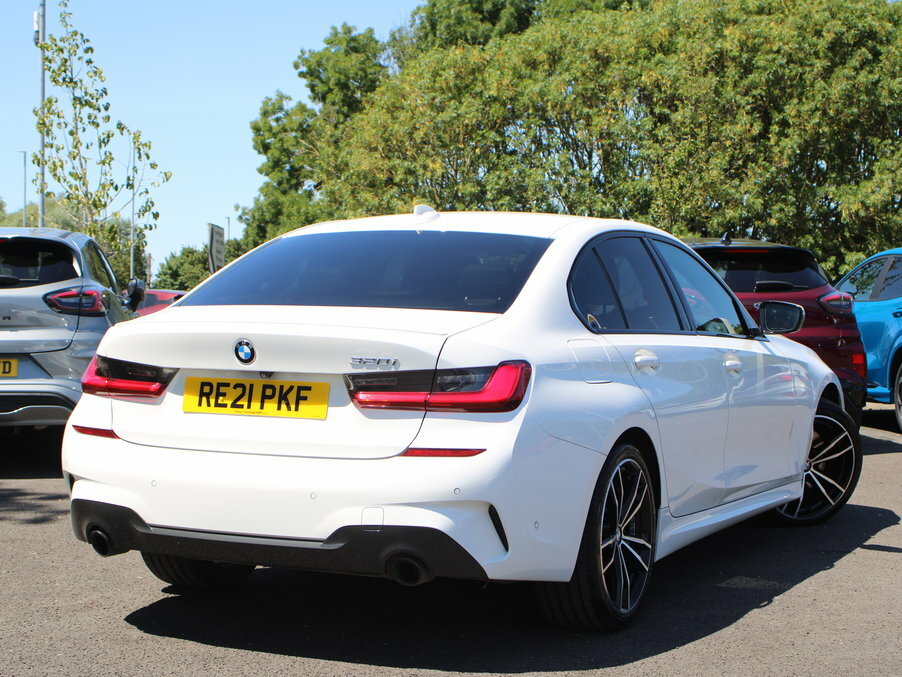 BMW 3 Series 320I M Sport Step Tech Pro Pack RE21PKF White #6