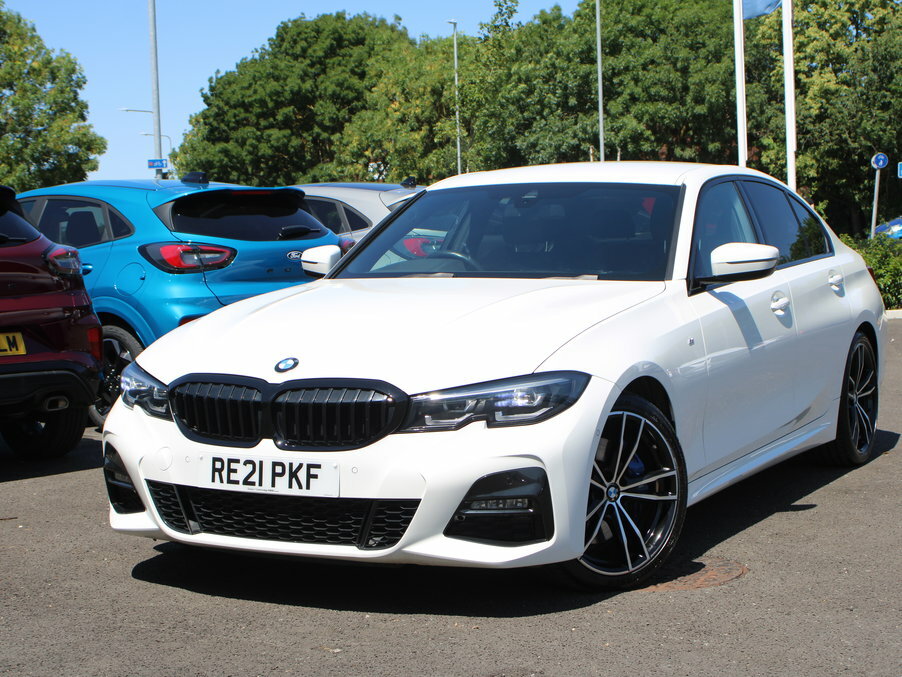 BMW 3 Series 320I M Sport Step Tech Pro Pack RE21PKF White #2