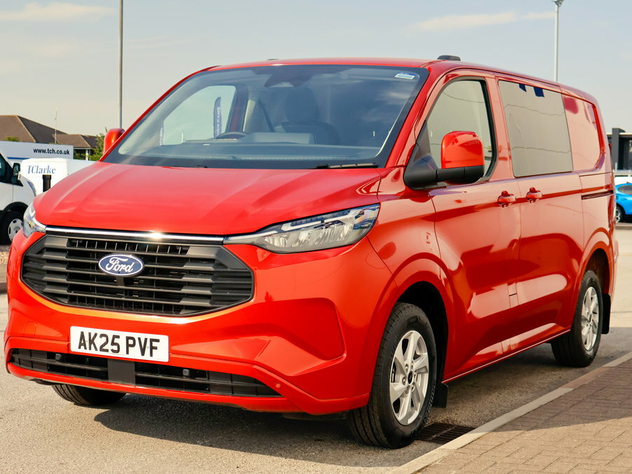 Ford Transit Custom 2.5 Phev 232Ps H1 Double Cab Van Limited AK25PVF Red #4