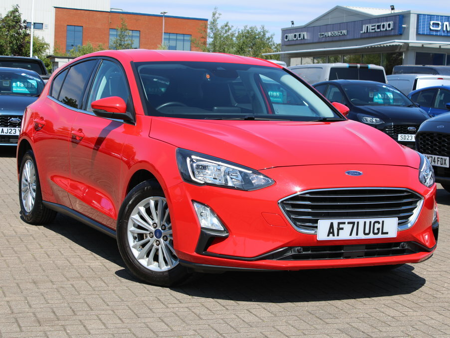 Ford Focus 1.0 Ecoboost Hybrid Mhev 125 Titanium Edition Red