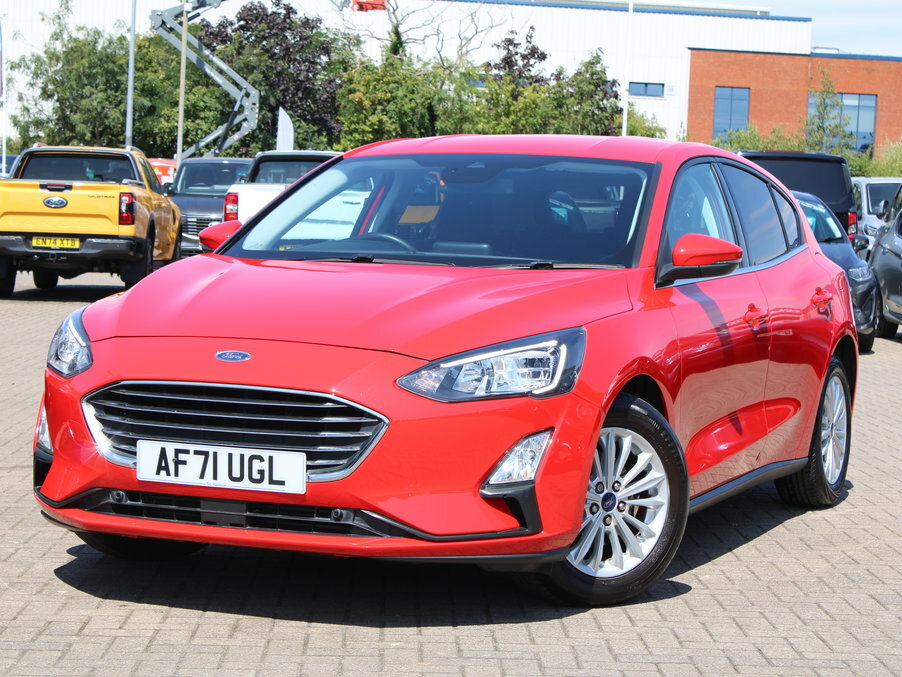Ford Focus 1.0 Ecoboost Hybrid Mhev 125 Titanium Edition AF71UGL Red #2