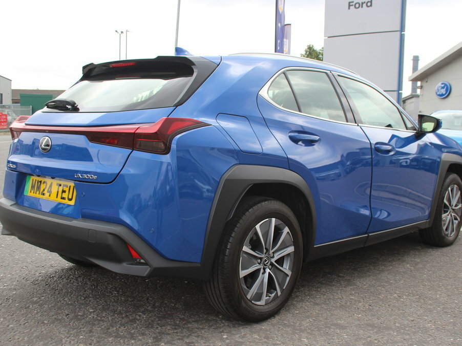 Lexus UX 300E 150Kw 72.8 Kwh E-cvt White #8