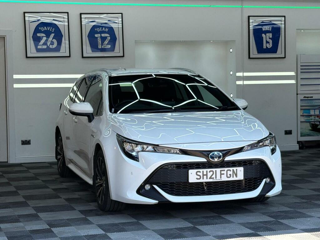 Toyota Corolla Estate 1.8 Vvt-h Design Touring Sports Cvt Euro 6 White