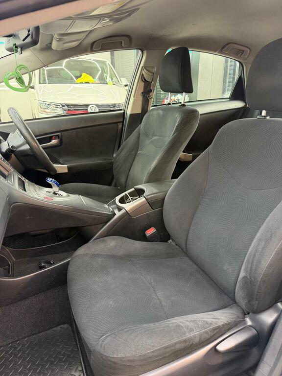 Toyota Prius 1.8 Vvti Business Edition Cvt 2018 Silver #29