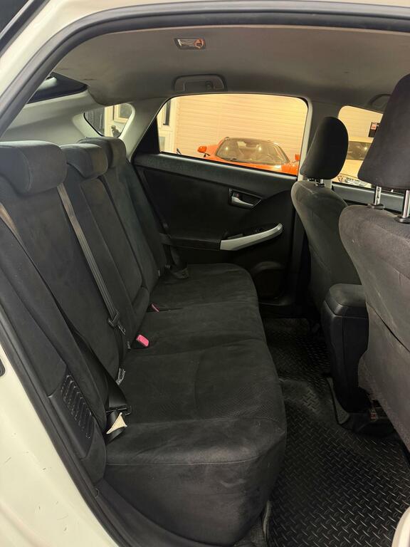 Toyota Prius 1.8 Vvti Business Edition Cvt 2018 Silver #19