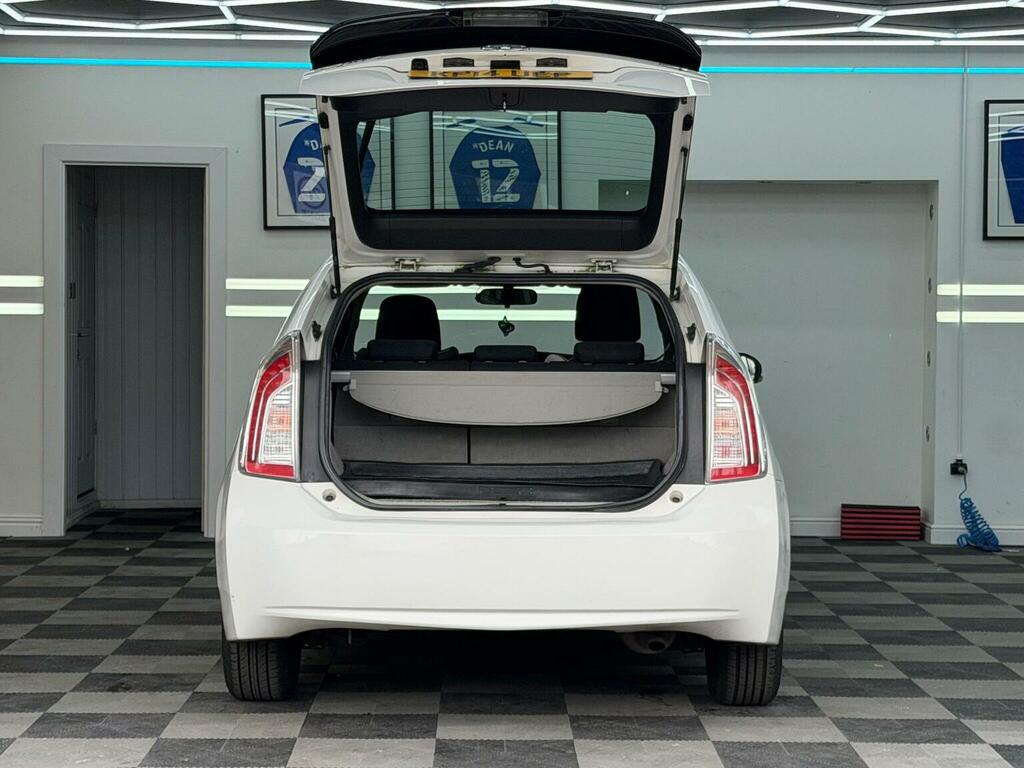 Toyota Prius 1.8 Vvti Business Edition Cvt 2018 Silver #7