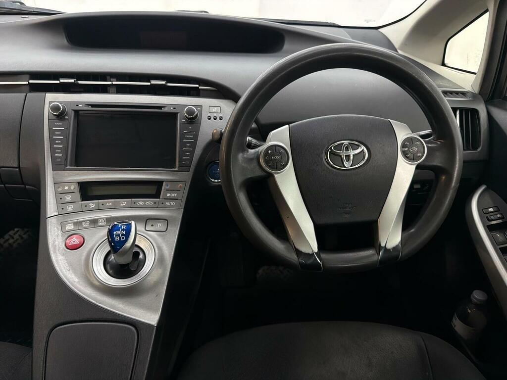 Toyota Prius 1.8 Vvti Business Edition Cvt 2018 Silver #12