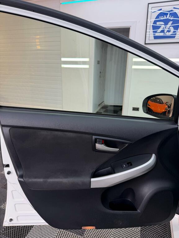 Toyota Prius 1.8 Vvti Business Edition Cvt 2018 Silver #20