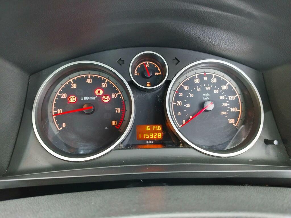 Vauxhall Zafira #28