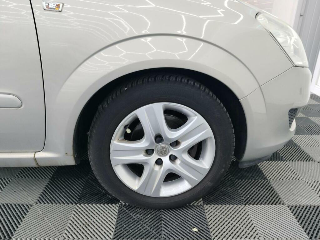 Vauxhall Zafira #27