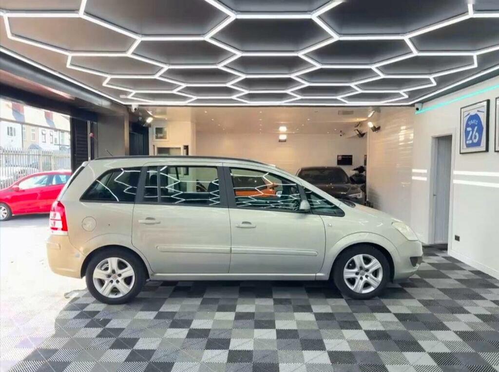 Vauxhall Zafira #8