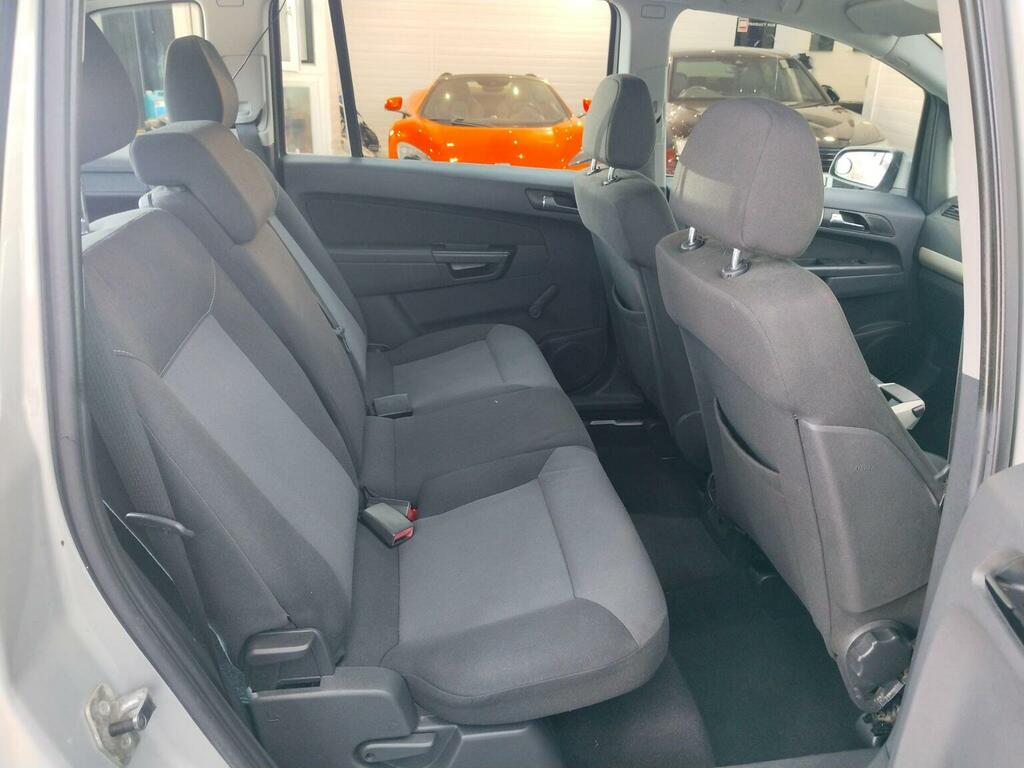 Vauxhall Zafira #18