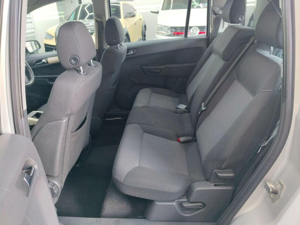 Vauxhall Zafira #19