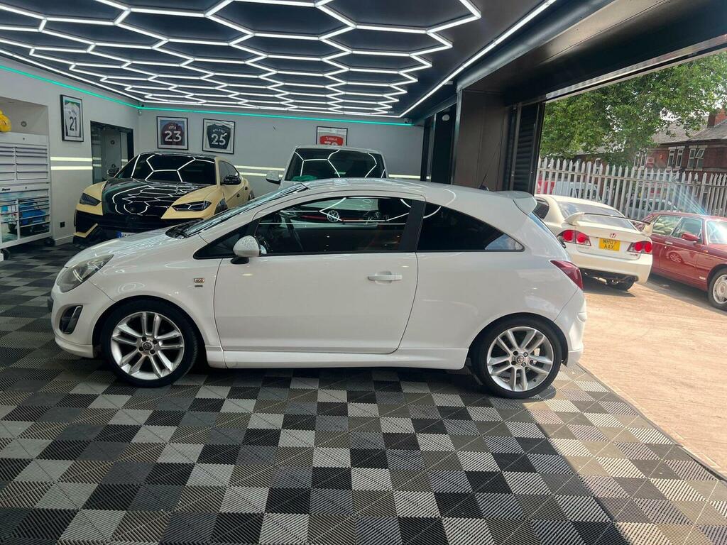 Vauxhall Corsa Hatchback 1.4 16V Sri Euro 5 201261 White #6