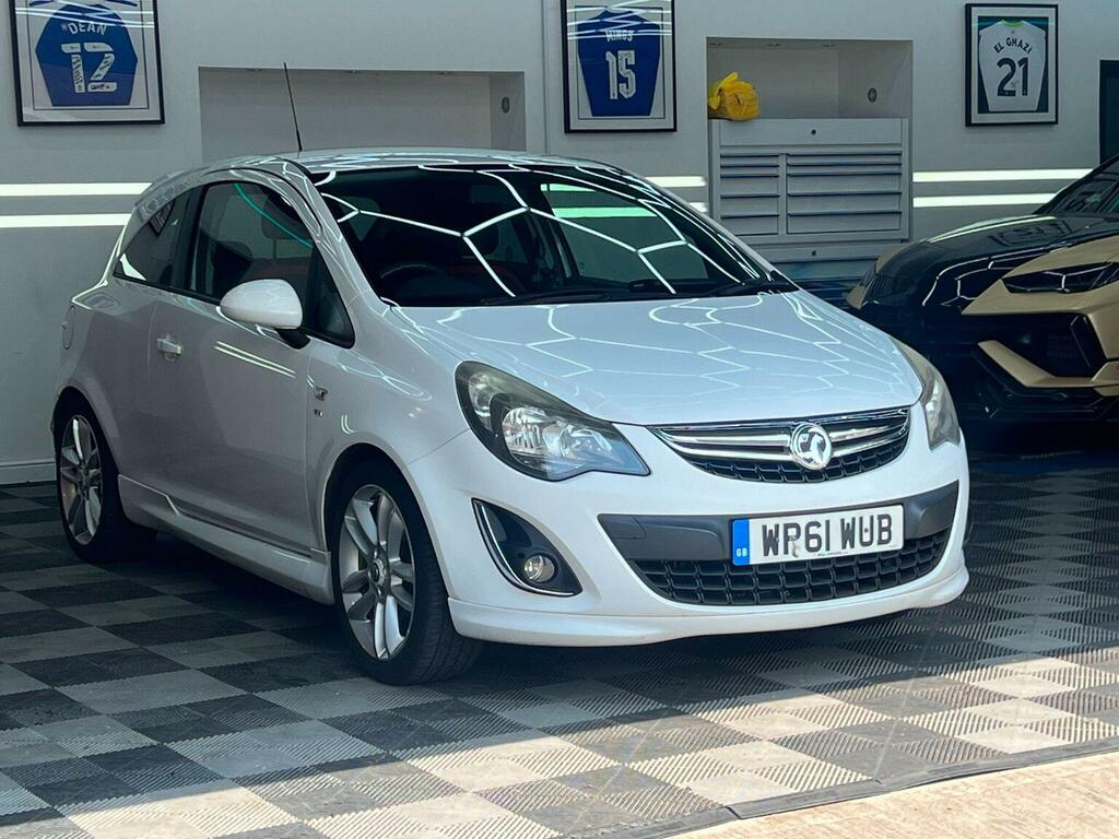 Vauxhall Corsa Hatchback 1.4 16V Sri Euro 5 201261 White