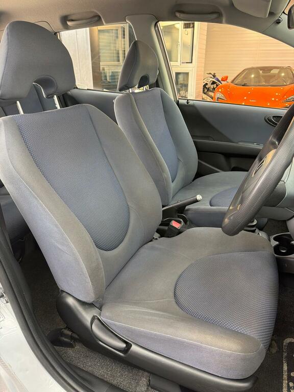 Honda Jazz 1.4 I-dsi Se Cvt-7 Blue #16