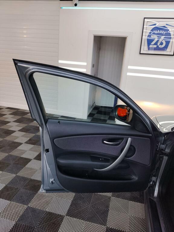 BMW 1 Series Convertible Blue #19