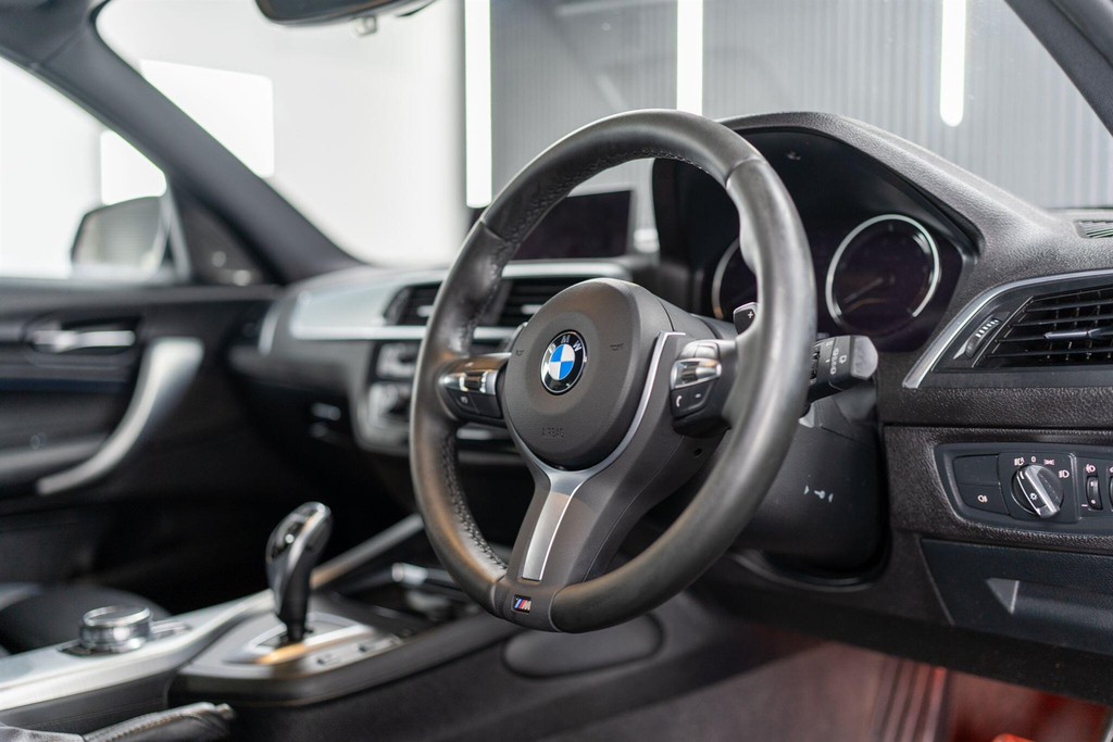 BMW 1 Series Hatchback ML19FPE White #3