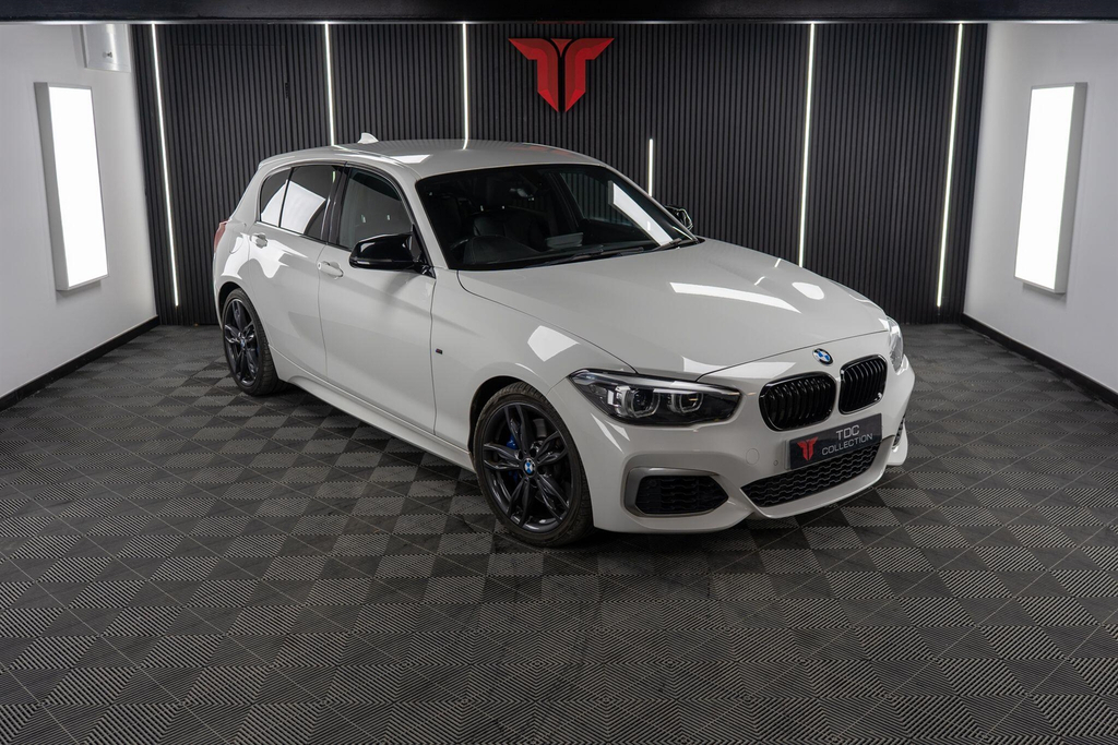BMW 1 Series Hatchback White