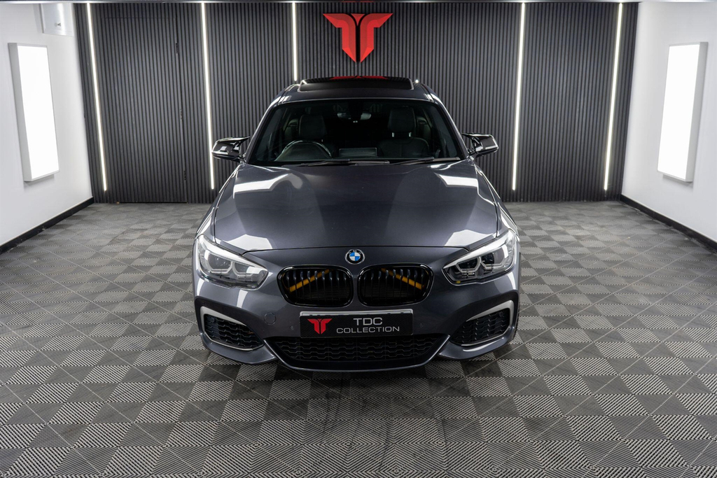 BMW 1 Series Hatchback WG67LJJ Grey #5