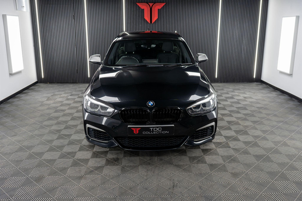 BMW 1 Series M140i Shadow Edition Step Black #5