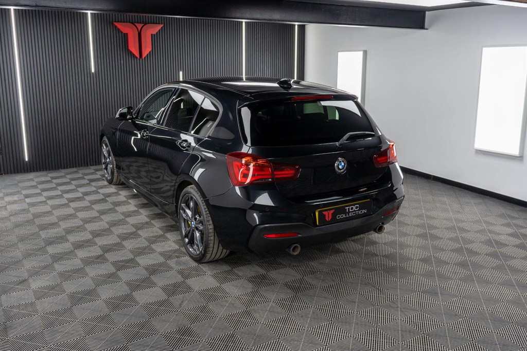 BMW 1 Series M140i Shadow Edition Step Black #2